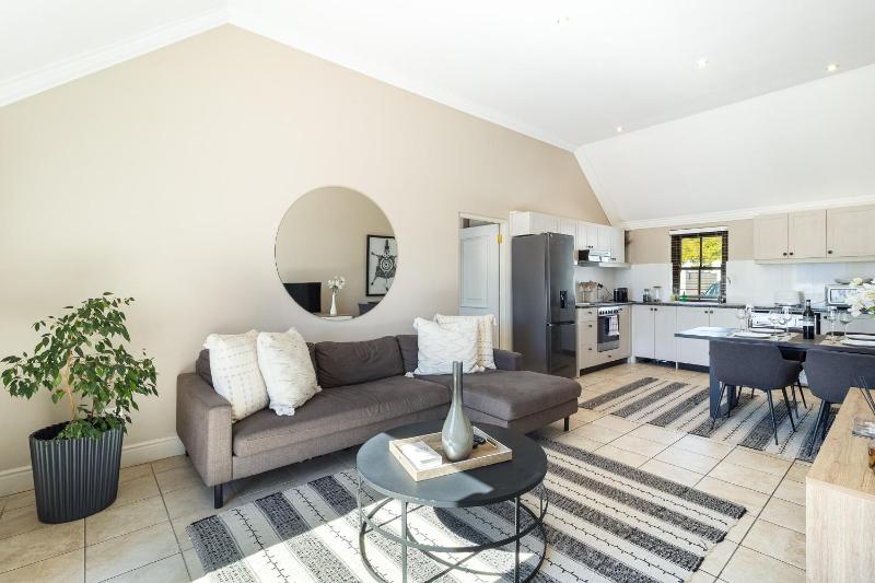 Winelands Golf Lodges 21 - image 15