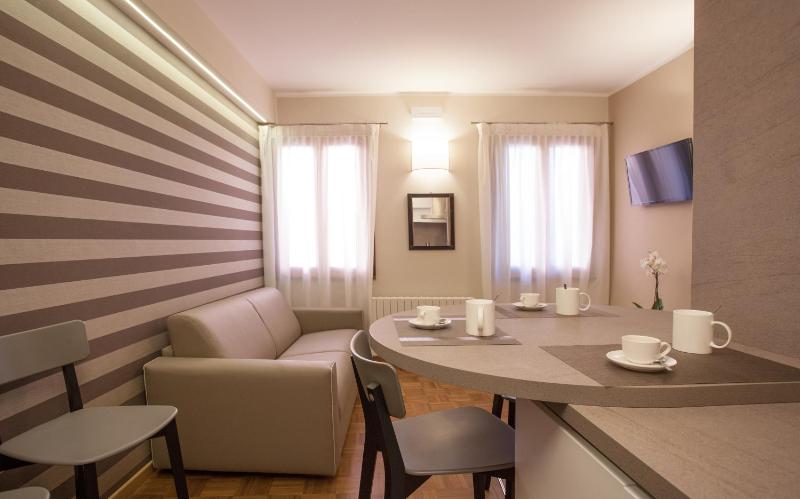 One-Bedroom Apartment image 1