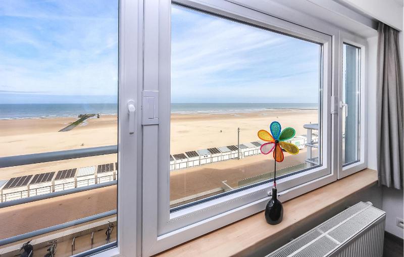 1 Bedroom Stunning Apartment In Oostende - image 13