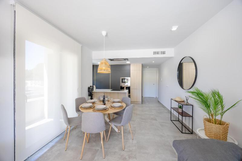 Suncasa - Moderno apartamento en la Costa Blanca - image 2