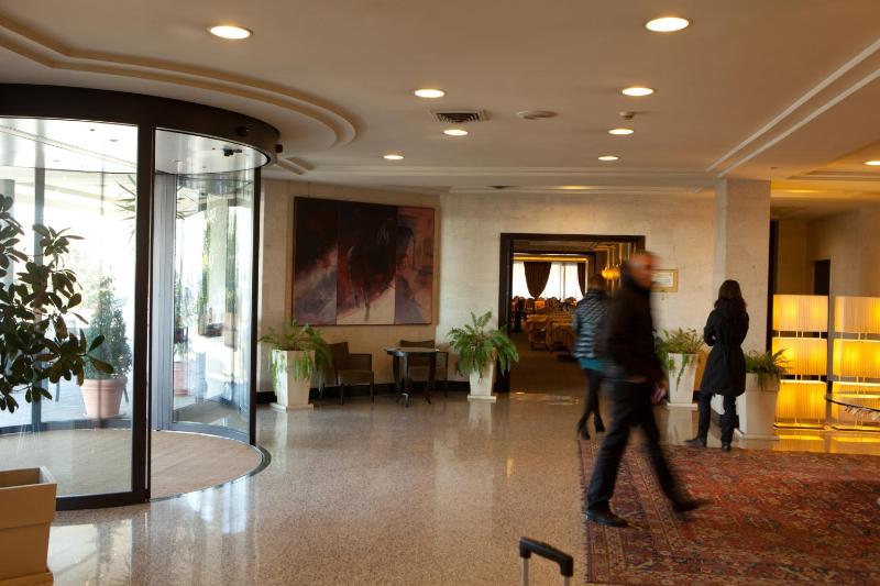 Perugia Plaza Hotel - image 36