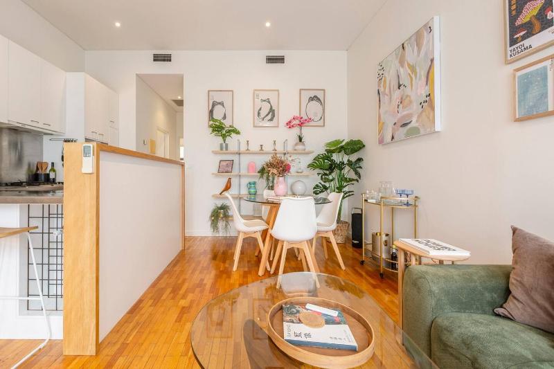 Tullo Place - Richmond Heritage with Artistic Charm - image 10