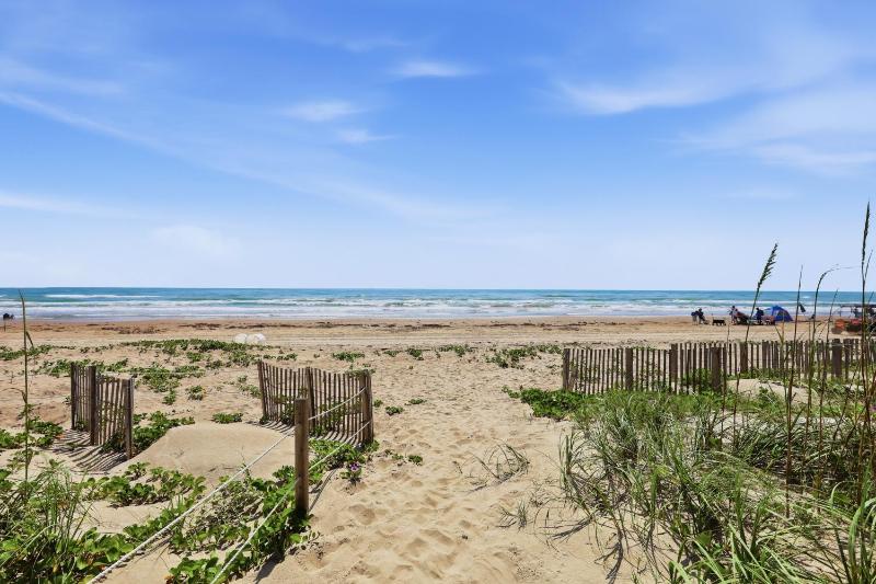 Incredible Views From Oceanfront 3 Bedroom Townhouse Townhouse - image 22
