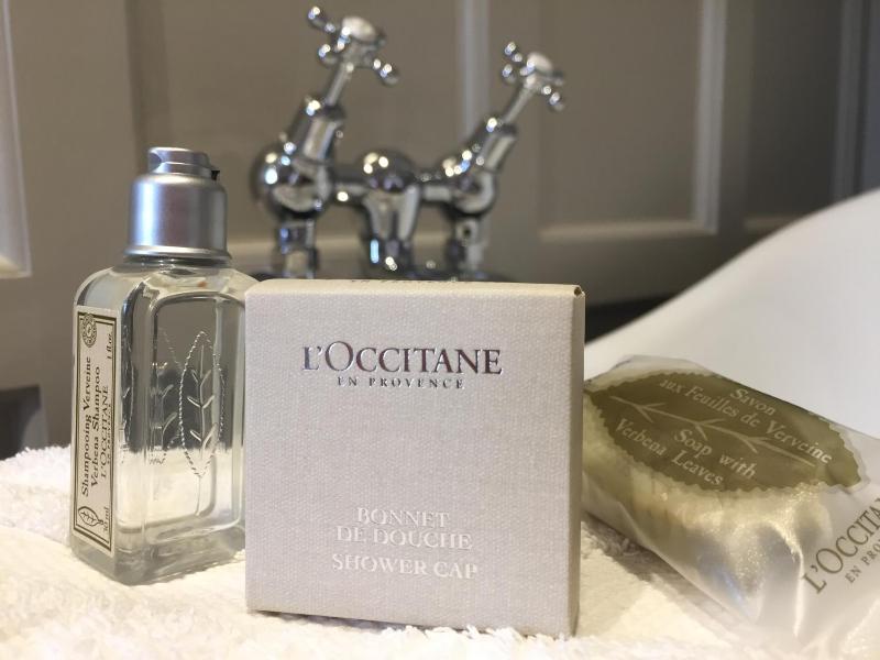 Luxury King Room image 2