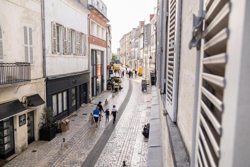 À deux pas du marché et du port • 3* - image 19