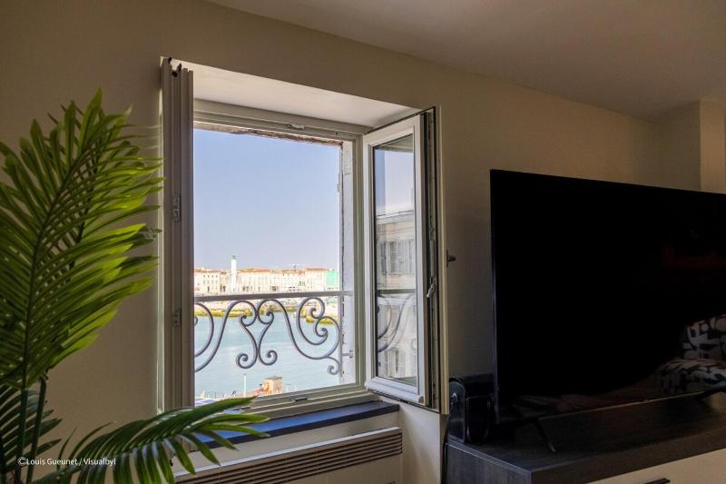 Appart avec vue exceptionnelle sur le Vieux-Port - image 4