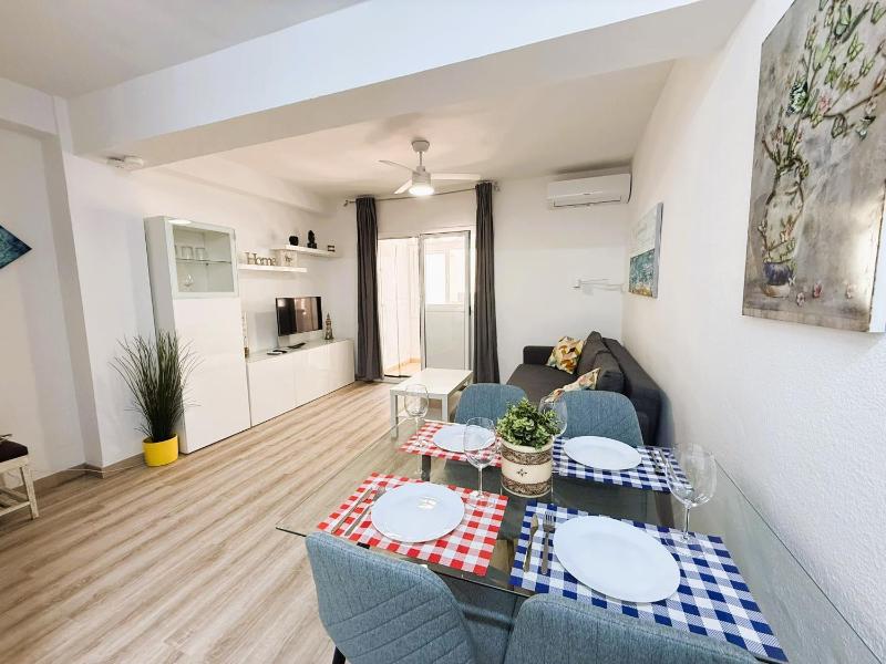 Magnífico Apartamento en el centro de Fuengirola - image 1