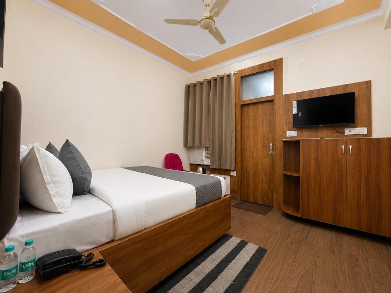 Guru Kirpa Stays & Dine - image 46