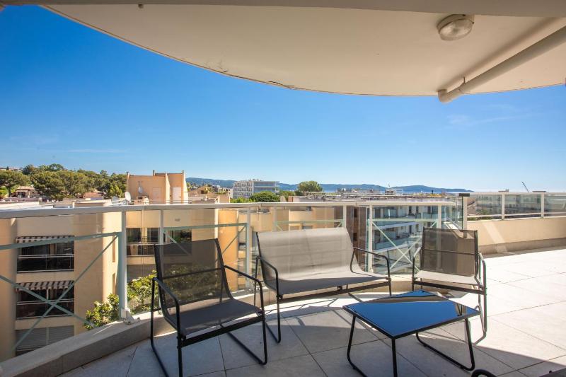 2 pièces avec terrasse vue mer - image 11