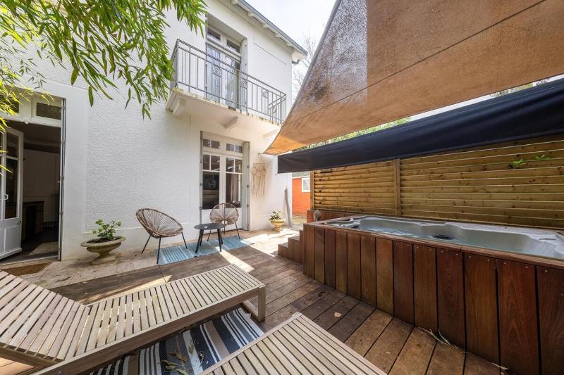 Maison charme • Pkg • Jacuzzi • Jardin • Marché - image 16