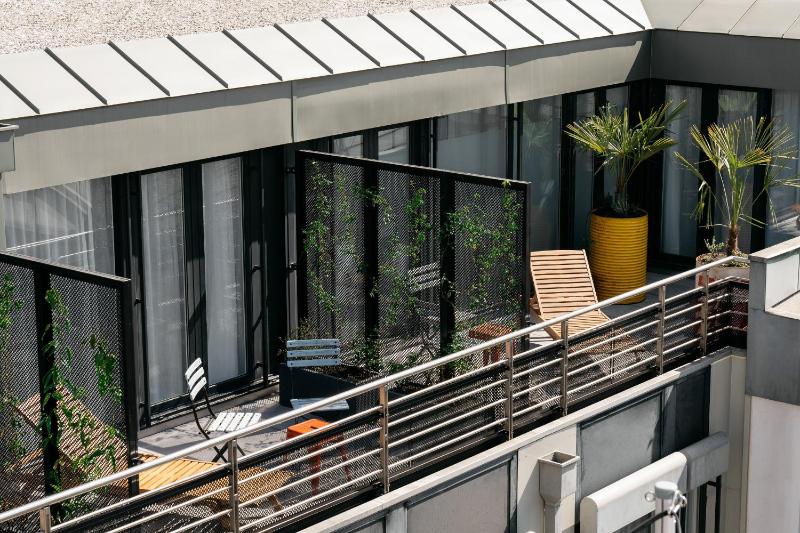 Ruby Claire Hotel Geneva by IHG - image 4