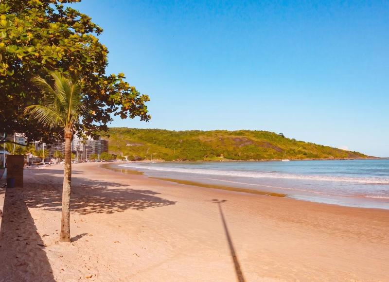 Apto a 200m da Praia do Morro c Varanda e Garagem - image 16