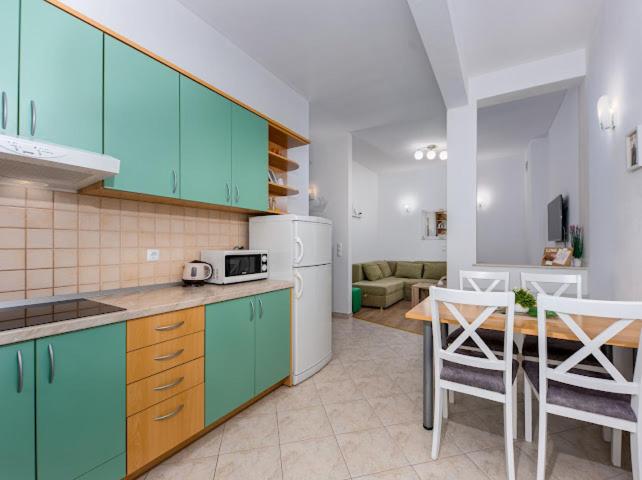 Apartments Akmadzic - image 34