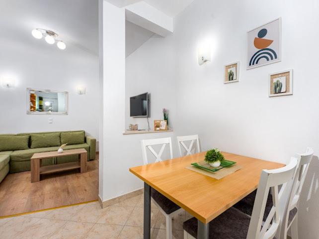 Apartments Akmadzic - image 41
