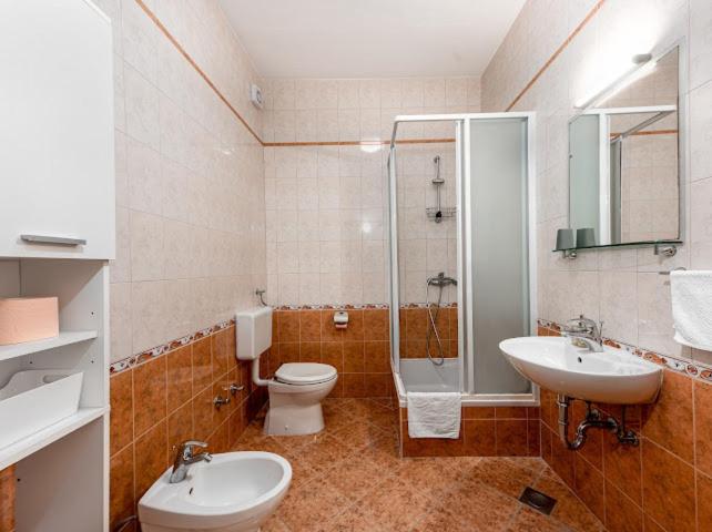 Apartments Akmadzic - image 49