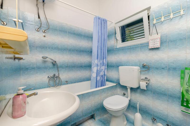 Apartment Elvira Blue beach - image 7