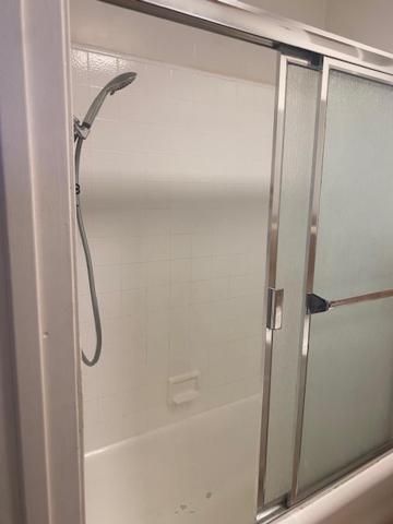 1 Bedroom w Small bonus room. Private LA Home. - image 14