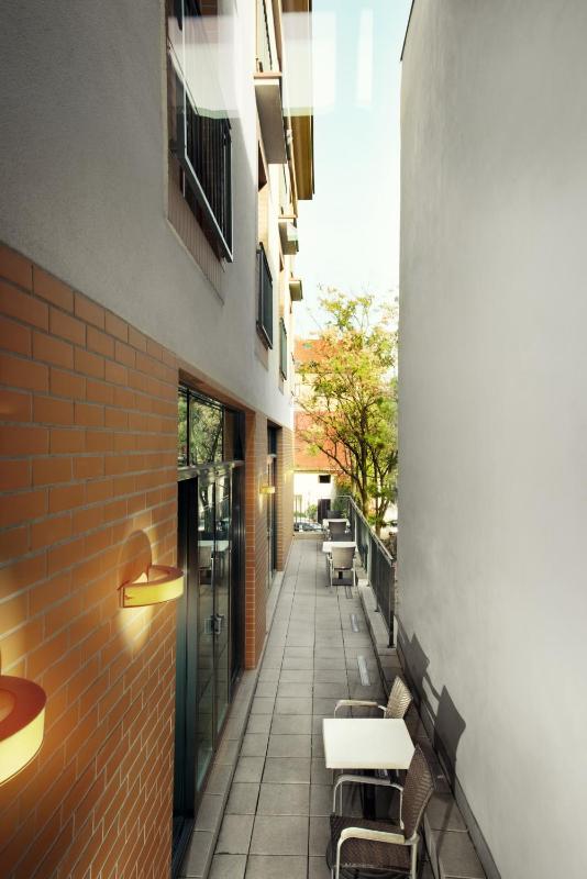 Hotel Ambassador - image 23