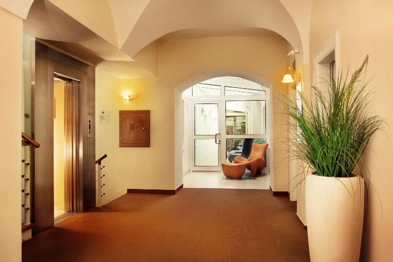 Hotel Ambassador - image 21