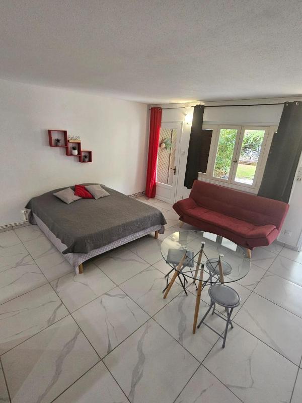 Studio charmant à Saint-François 42 m² avec piscine partagée. - image 4