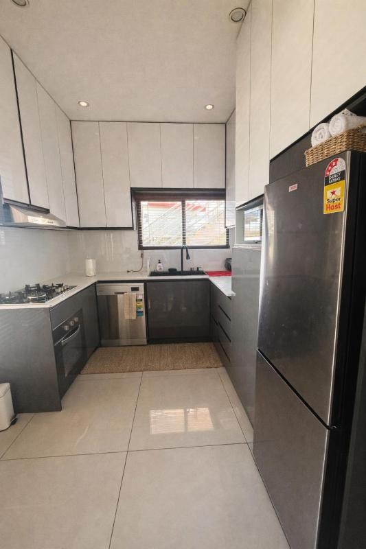 Ash Apartment 2 - image 6