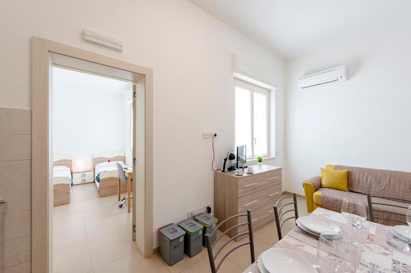 La Suite 2 Ondina Viareggio 200m from sea - Happy Rentals - image 11
