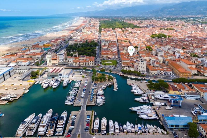 La Suite 2 Ondina Viareggio 200m from sea - Happy Rentals - image 8
