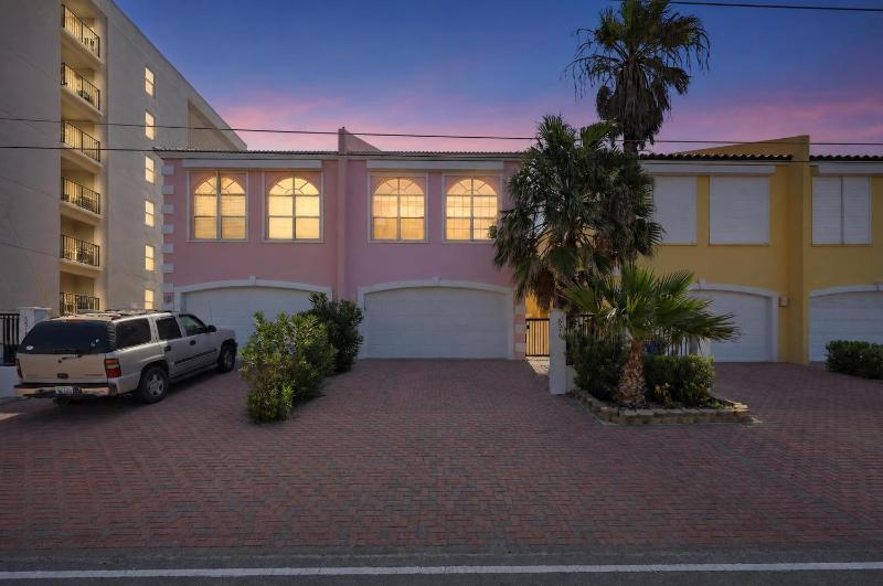 Incredible Views From Oceanfront 3 Bedroom Townhouse Townhouse - image 36