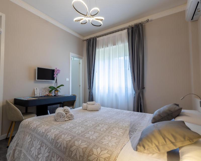 Athena Charming Rooms - image 17