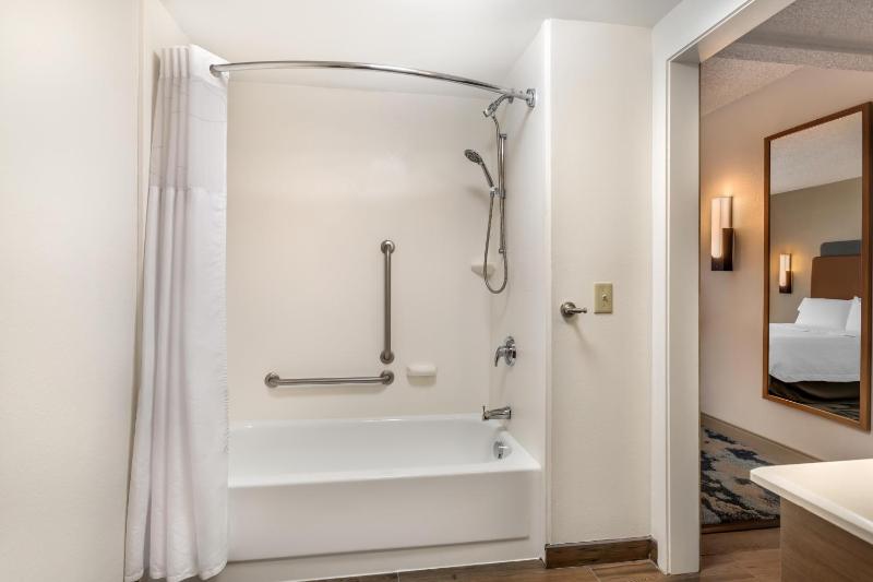 Hampton Inn Tampa-International Airport/Westshore - image 31