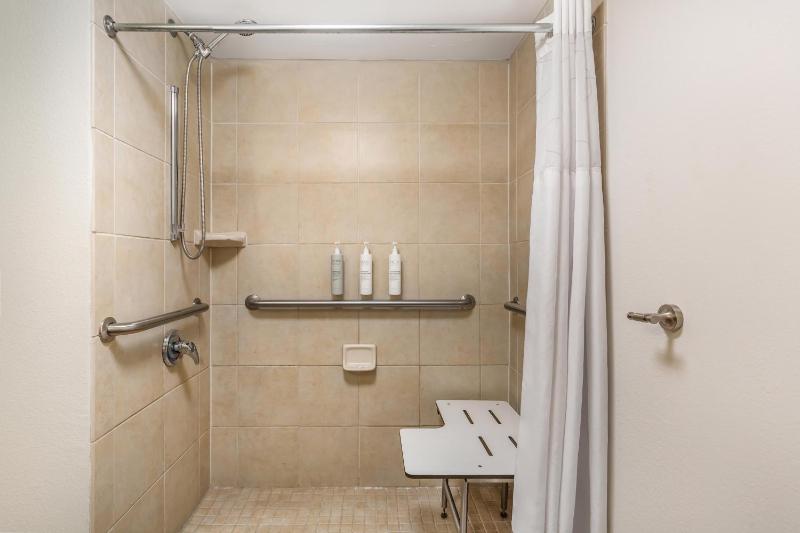 Hampton Inn Tampa-International Airport/Westshore - image 26