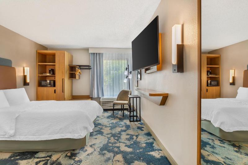 Hampton Inn Tampa-International Airport/Westshore - image 25