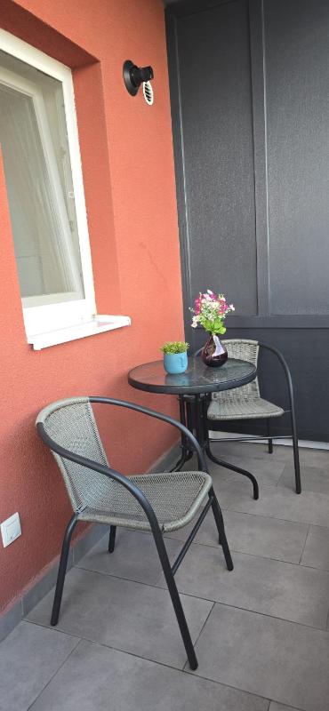 Sunrise apartment - Central 2 Bedrooms & free parking - image 19