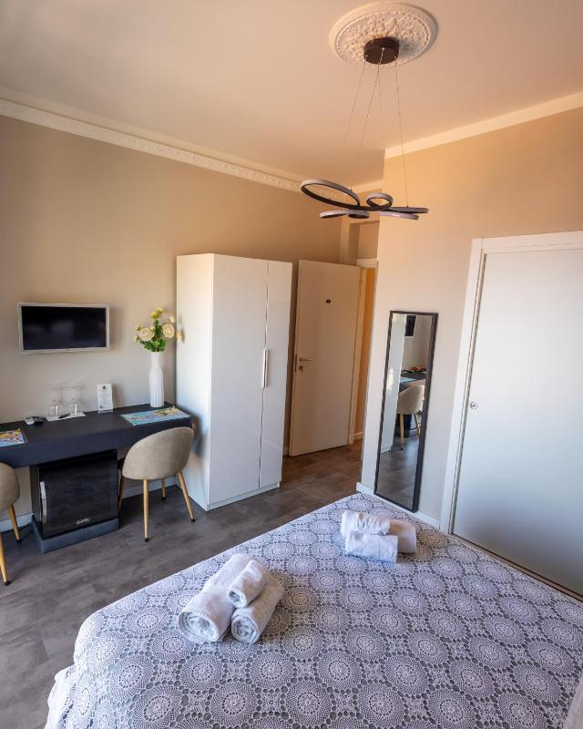 Athena Charming Rooms - image 8