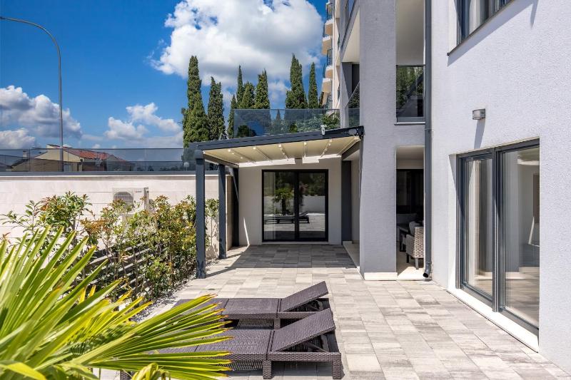 Spacious Pool Apartment Crikvenica - Happy Rentals - image 15