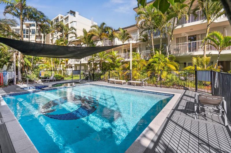 Little Sol - Miami Coastal Studio Heated Pool - image 11