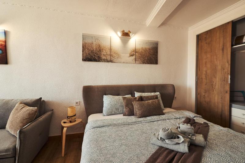 041 Sweet Torrejon Studio-Alicante Holiday - image 11