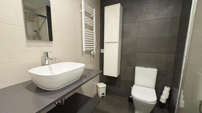 Modern apartment close to the Camp Nou Stadium - image 9