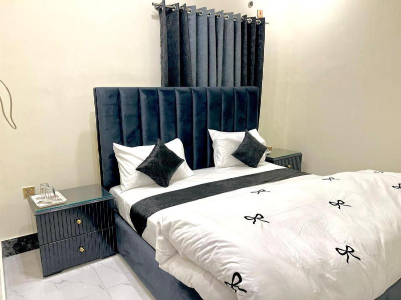 Step Inn Family Hotel Lahore - image 7