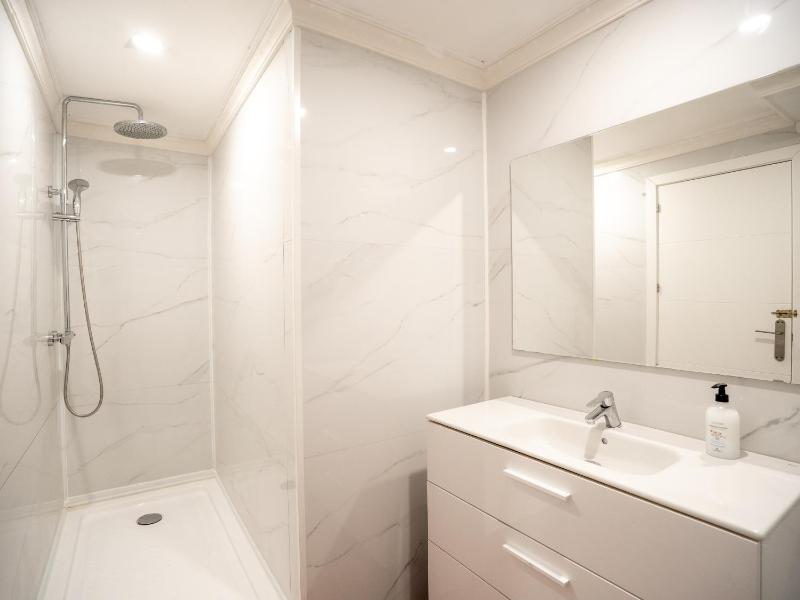 Just Hostel Capsules Alicante - FREE Towels & Luggage Storage - Near Railway - image 3