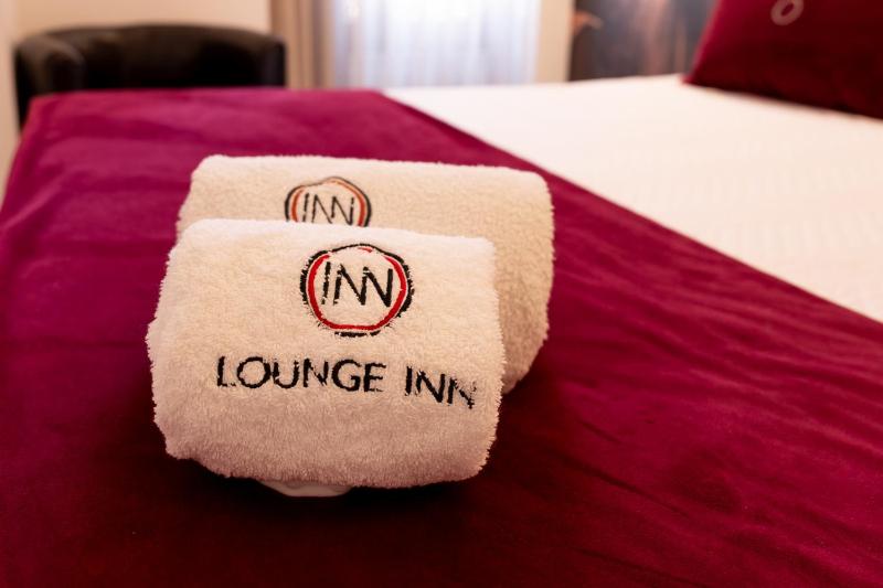 Lounge Inn Guest House - image 47