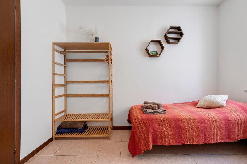 Bee Home In Verona - image 7
