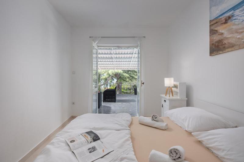 Sea View Apartment Terazza Grande - Happy Rentals - image 10