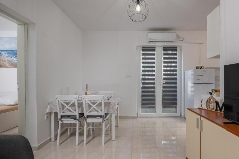 Sea View Apartment Terazza Grande - Happy Rentals - image 9