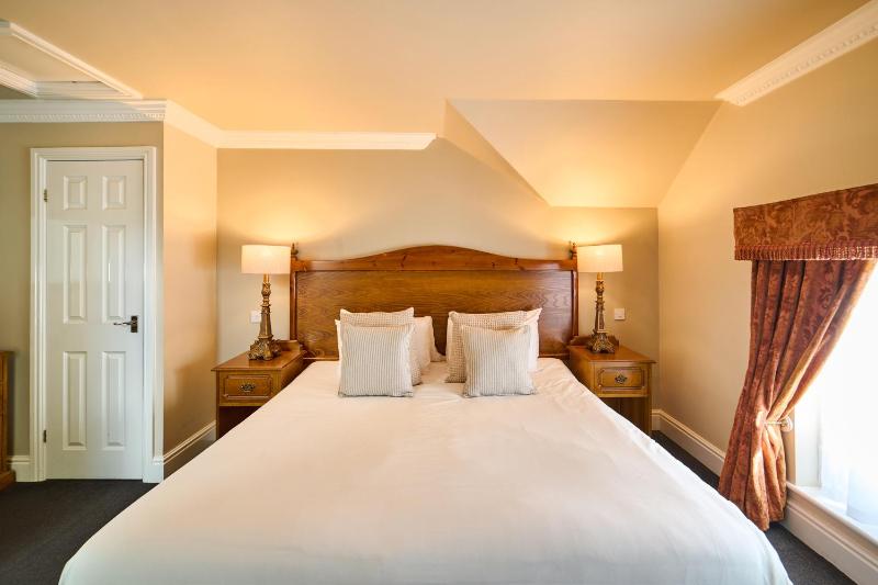 The Atherstone Red Lion Hotel - image 24