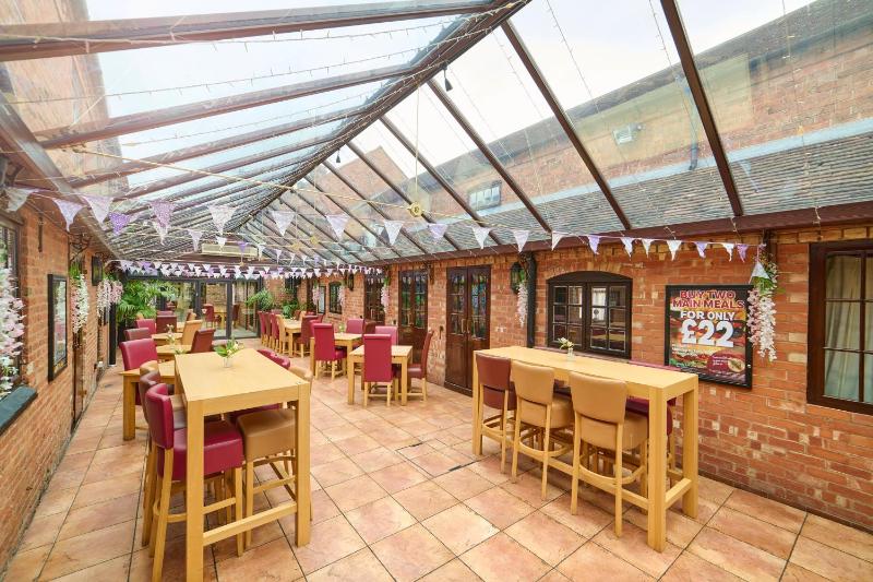 The Atherstone Red Lion Hotel - image 14