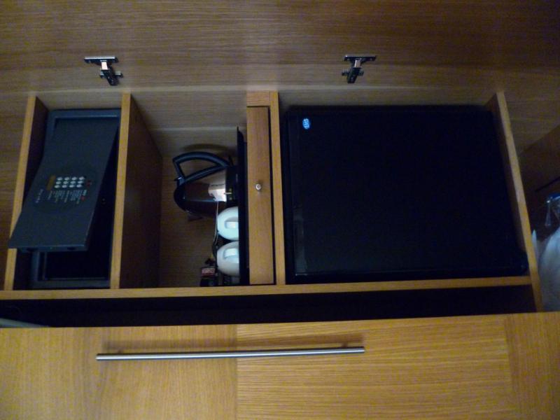 Single Room including parking image 3