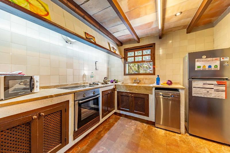 Villa Vilar de Baix by Sealand Villas - image 9
