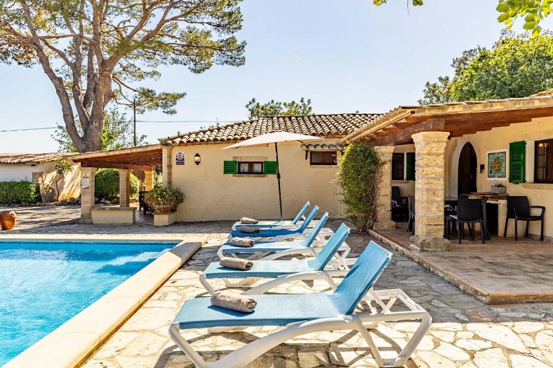 Villa Vilar de Baix by Sealand Villas - image 12
