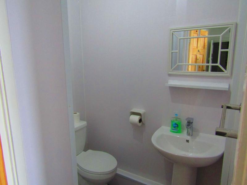 Alderley Hotel B & B - image 34